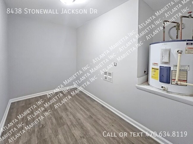 Building Photo - 8438 Stonewall Jackson Dr