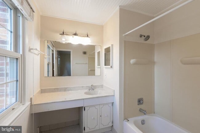 Building Photo - 8132 Sleepy View Ln