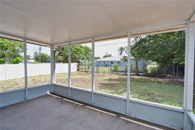 Building Photo - 7188 Bucknell Dr