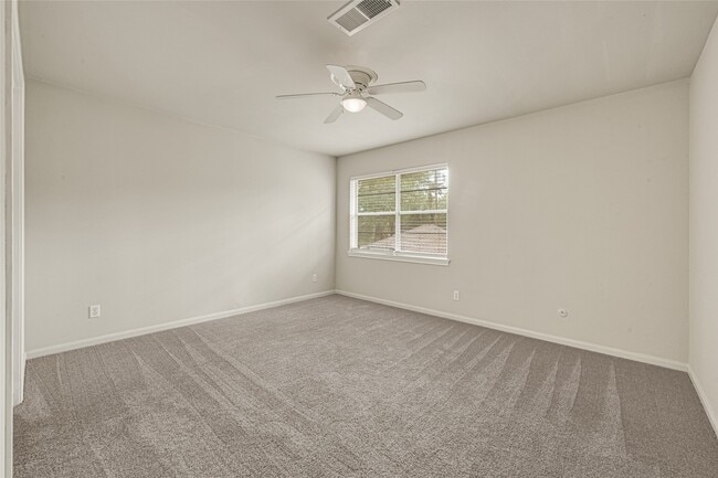 Building Photo - 5702 Vestavia Dr