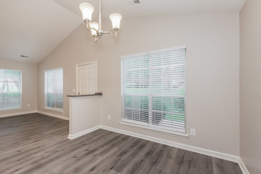 Building Photo - 3434 Braewick Pl