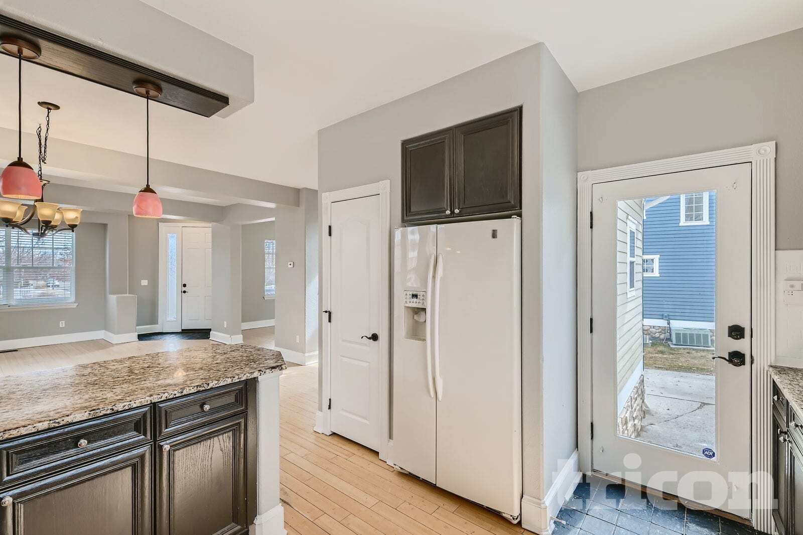 Building Photo - 300 Fieldstone Dr