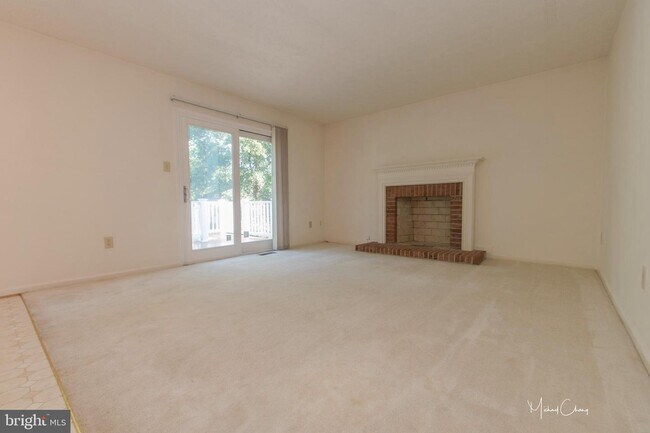 Building Photo - 14114 Silent Wood Way