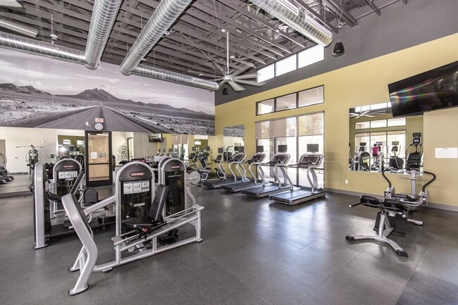 Building Photo - Luxury Summerlin townhome in resort style gated community