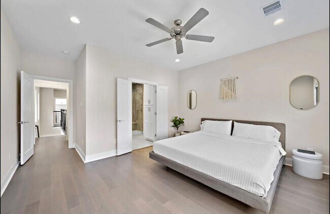 Building Photo - 3703b Bolin Rd