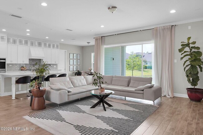 Building Photo - 247 Huguenot Ln