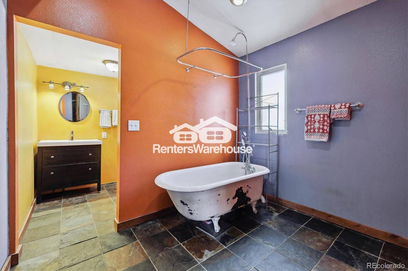 Building Photo - 308 Inca St