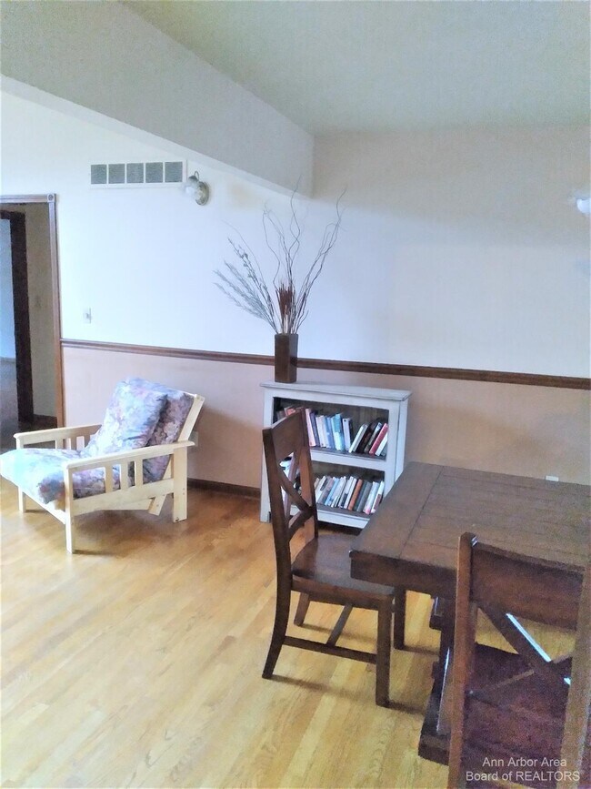 Building Photo - 5383 Textile Rd