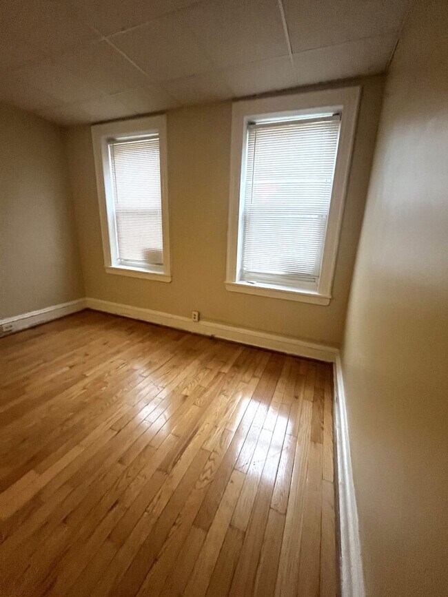 Building Photo - 4007 Powelton Ave