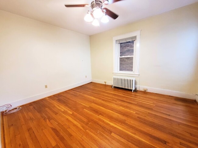 Building Photo - 222 Morewood Ave