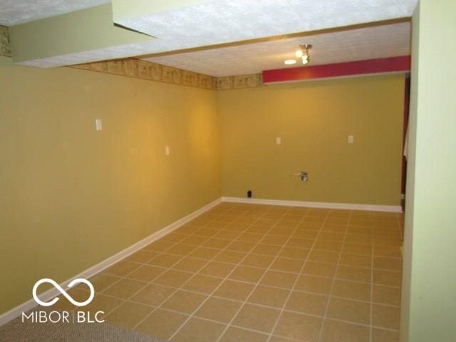Building Photo - 3783 Earhart Dr