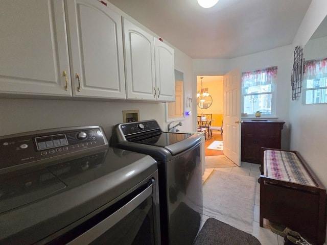 Building Photo - 1025 Rosewood Dr