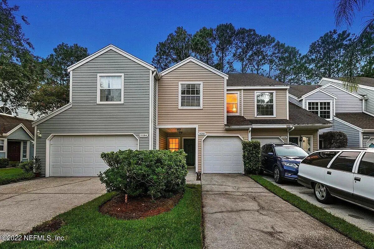 Building Photo - 11290 Lake Mandarin Cir E