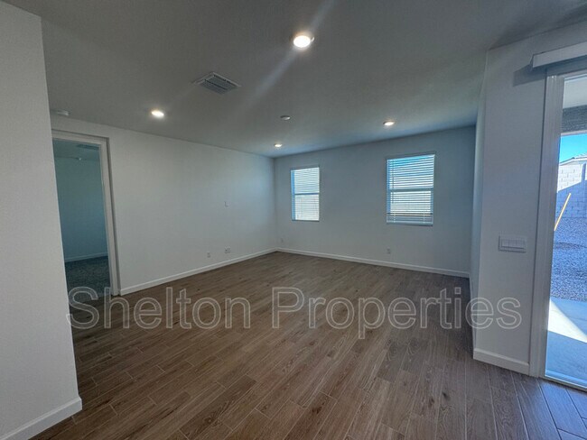 Building Photo - 17746 W Turquoise Ave