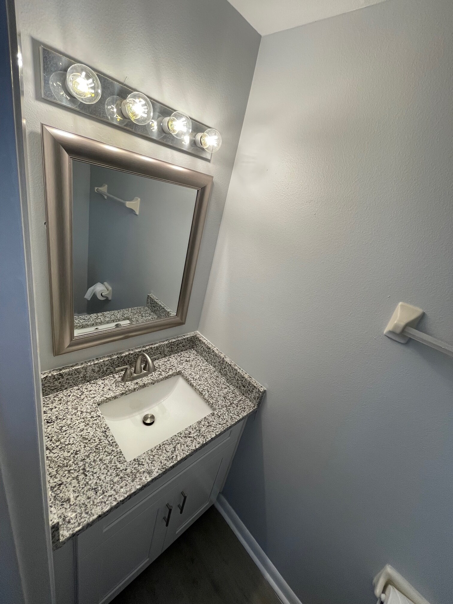 Building Photo - 11112 Essex Ridge Ct