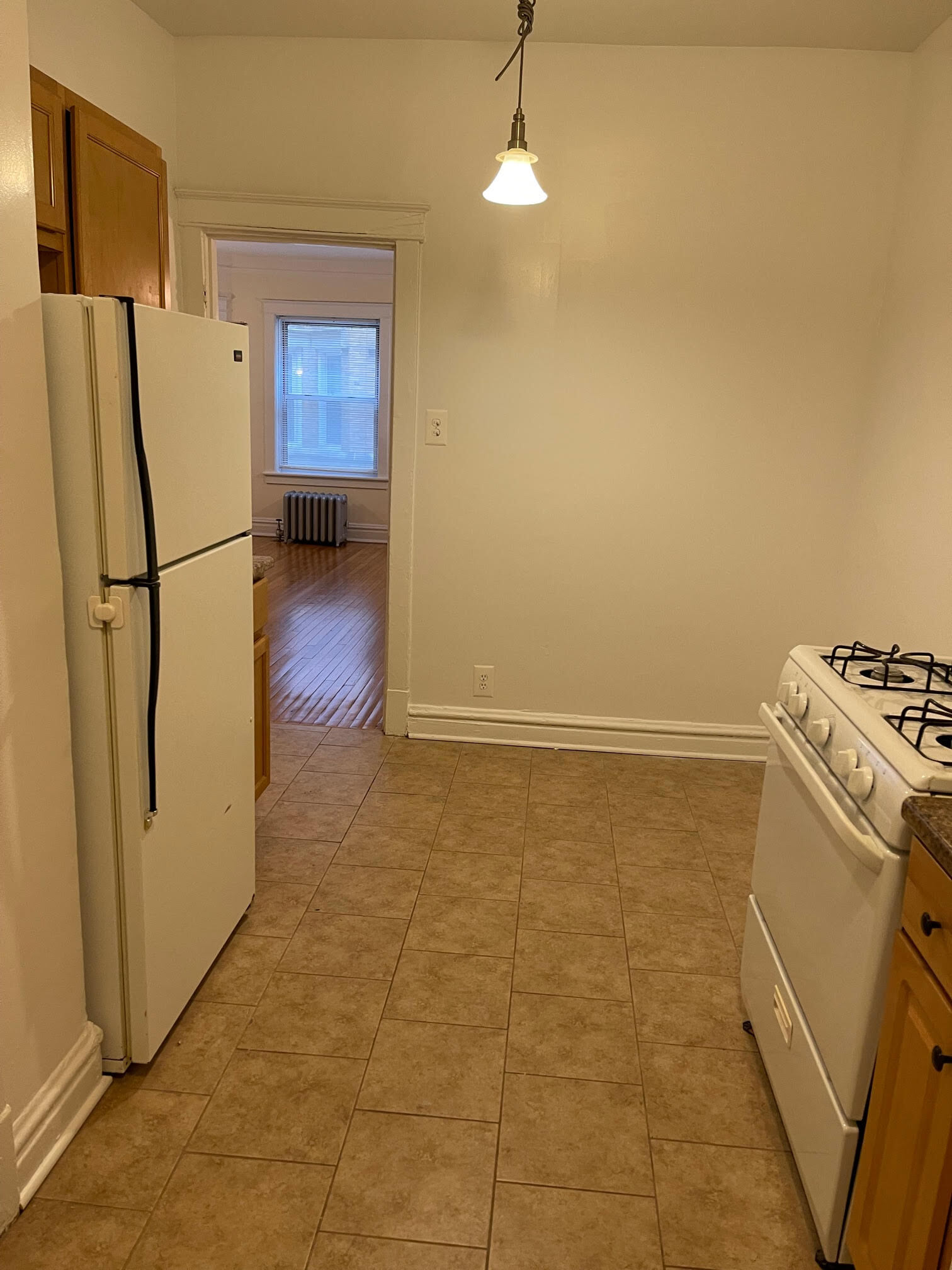 Building Photo - 6962 N Sheridan Rd