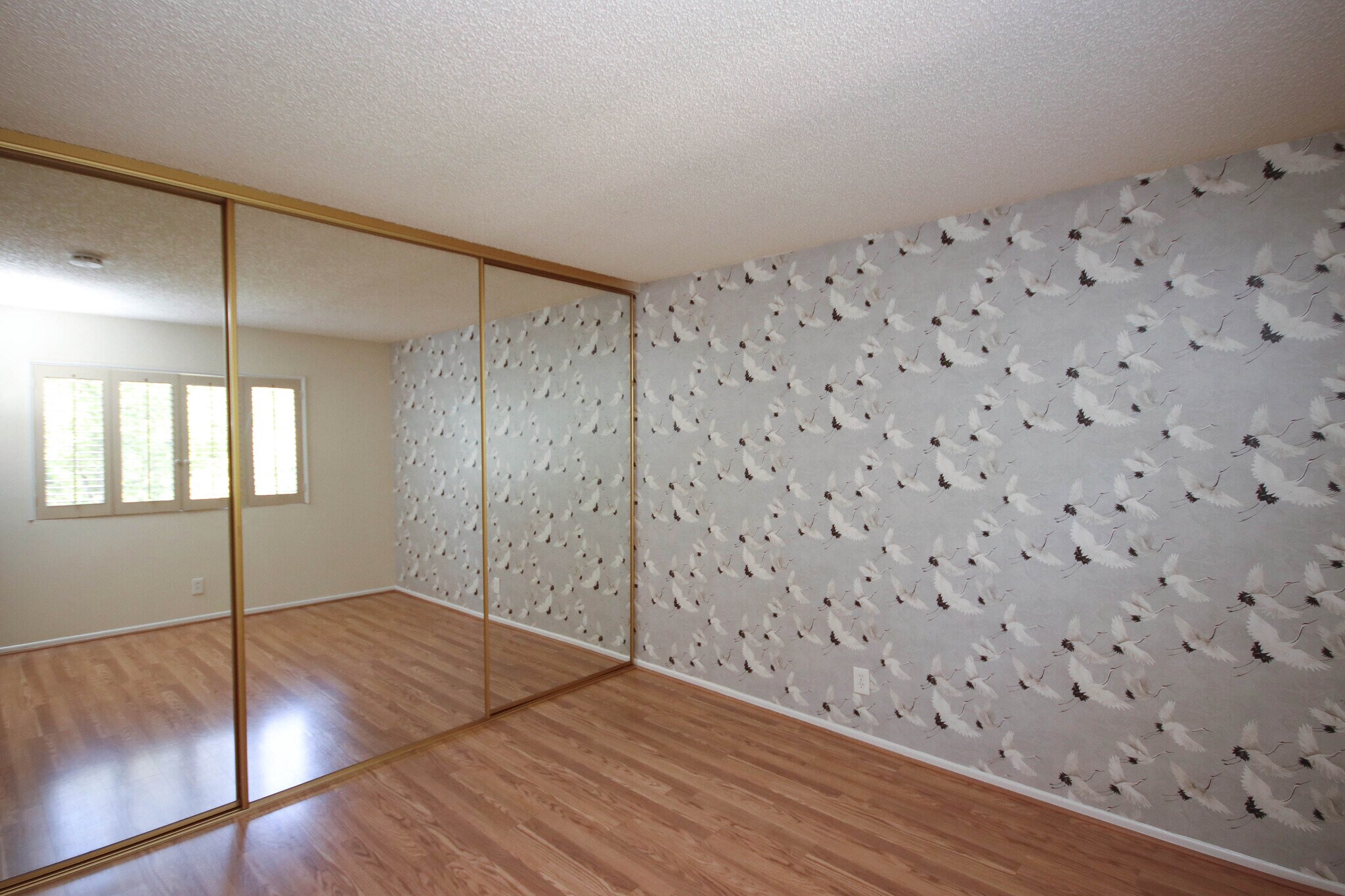 Building Photo - 542 N Orange Grove Blvd