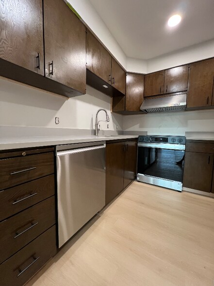Building Photo - 3193 S Young Haven Cir