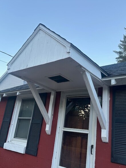 Building Photo - 173 Sanford Ave