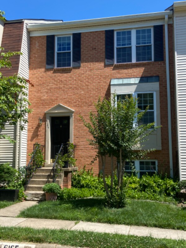Building Photo - 6165 Green Hollow Ct