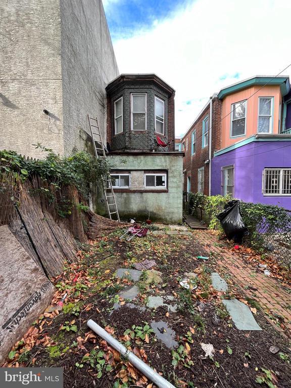 Building Photo - 2032 N Carlisle St