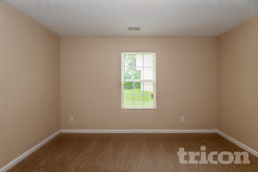 Building Photo - 145 Centerra Springs Dr