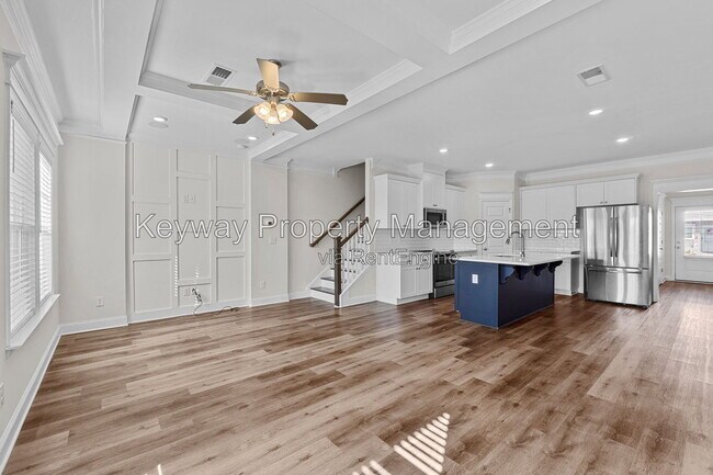 Building Photo - 331 Sumac Trail