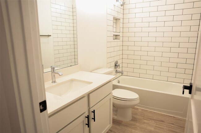 Building Photo - 22502 Petrizzi Ln