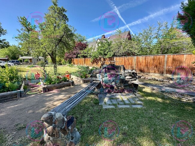 Building Photo - Charming 1-Bedroom Home in Desirable Old Southwest Reno – Lush Yard, Bonus Room & Unique Character!