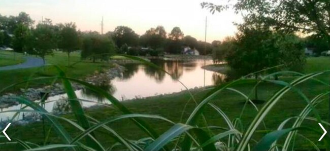 Building Photo - 645 Wallingford Rd