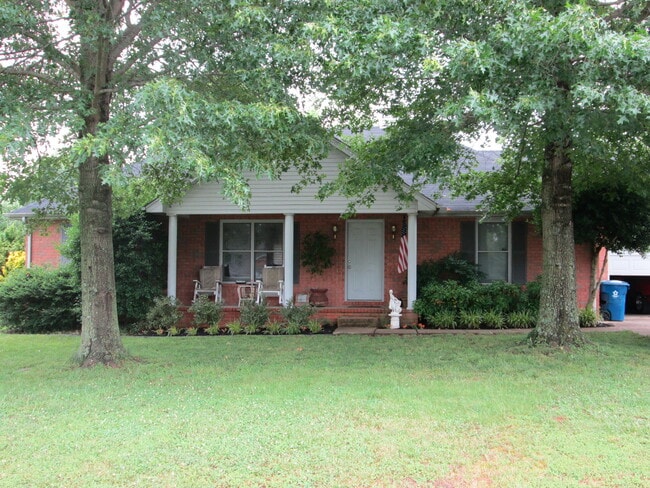 Coming Soon ! 3bed 2.5 bath home , Siegel... - Coming Soon !  3bed 2.5 bath home , Siegel...