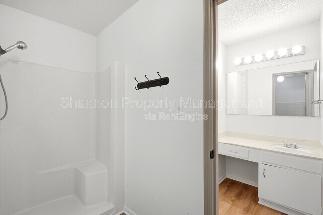 Building Photo - 2275 Triway Ln