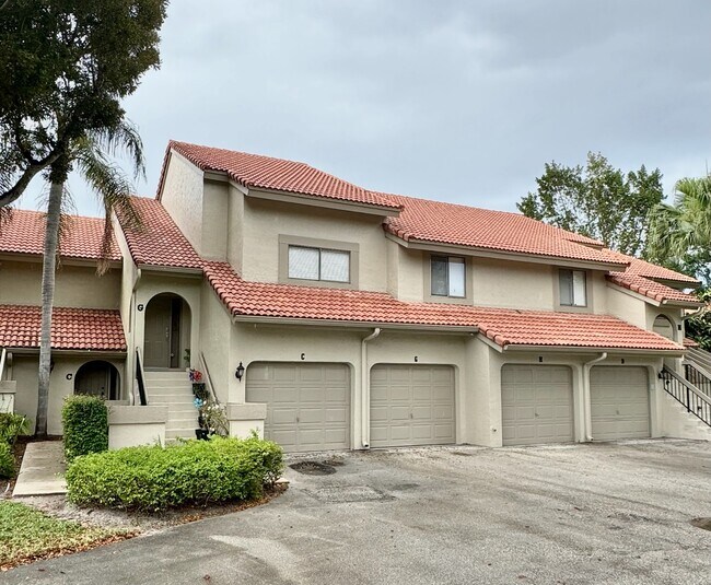 Building Photo - 5520 Coach House Cir