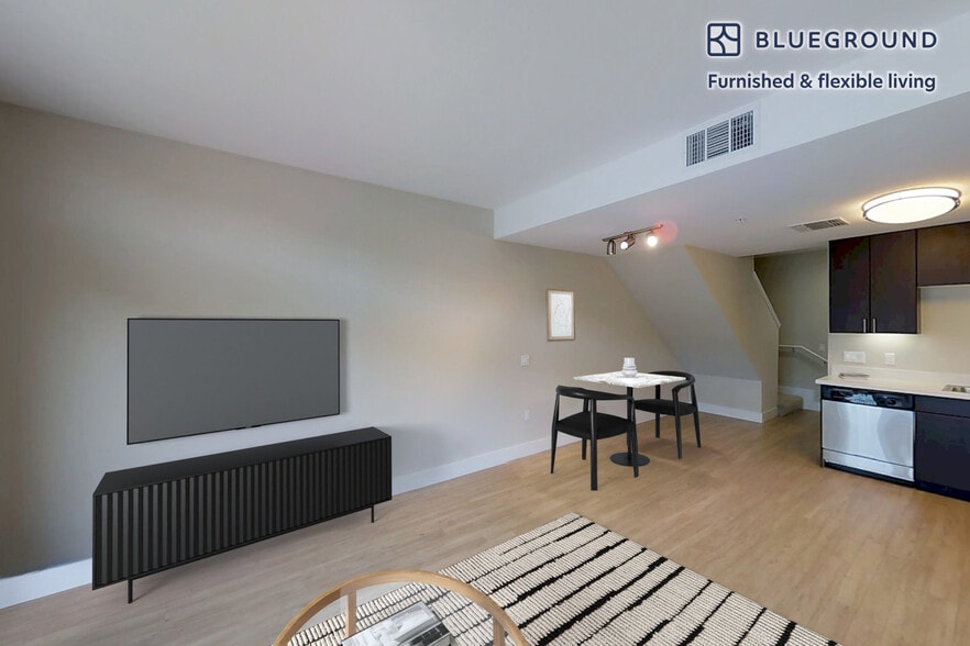 Building Photo - 899 Morrison Park Dr