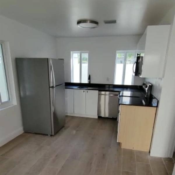 Building Photo - 1744 SW 10th St