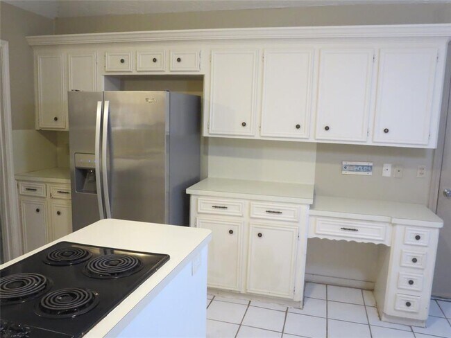 Building Photo - 15715 Gilbertyn Dr