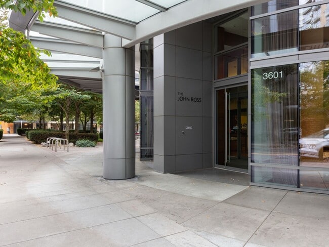 Building Photo - John Ross - 8th floor south waterfront stu...