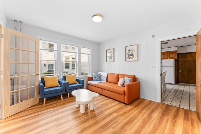 Building Photo - 29 Harbor St