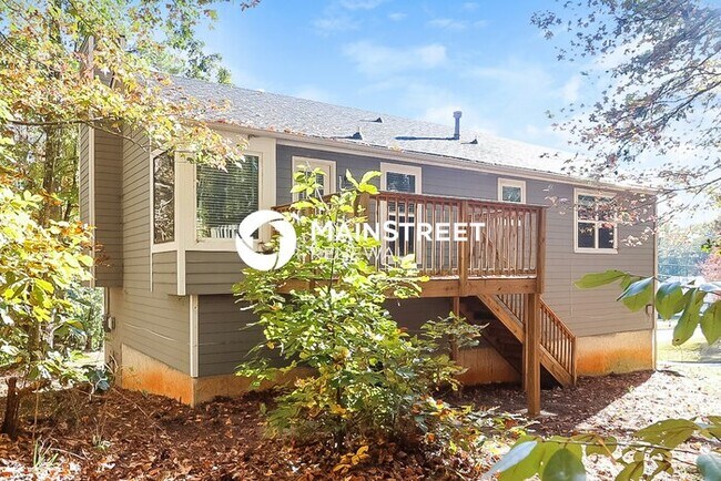 Building Photo - 3 Bedroom Pet-Friendly Home in Union City, GA with Main Street Renewal