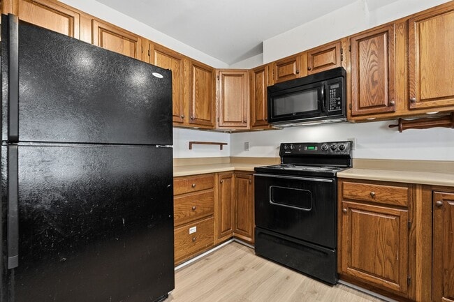 Building Photo - Available Now! 3-Bedroom Townhome in West Raleigh