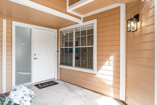 Building Photo - 5292 Buckhead Cir