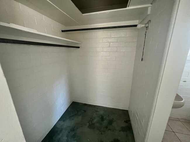 Building Photo - Studio Stand Alone Casita - Water and Trash Paid!