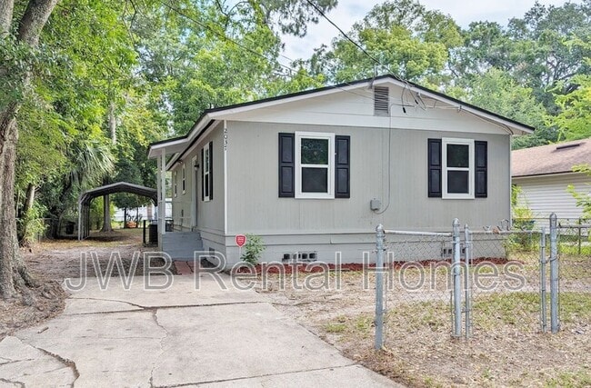 Building Photo - 2037 Meharry Ave