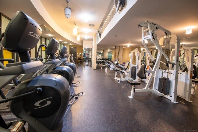 Building Photo - 1050 Island Ave