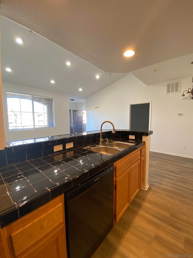 Building Photo - 1344 Paizay Pl