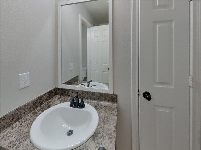 Building Photo - 12030 Green Bluff Ct