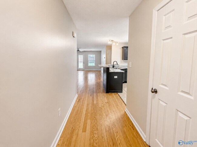 Building Photo - 115 Bremerton Dr SW
