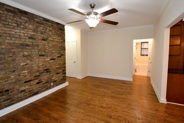 Building Photo - 747 W Addison St