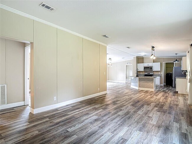 Building Photo - 7515 Rooks Dr