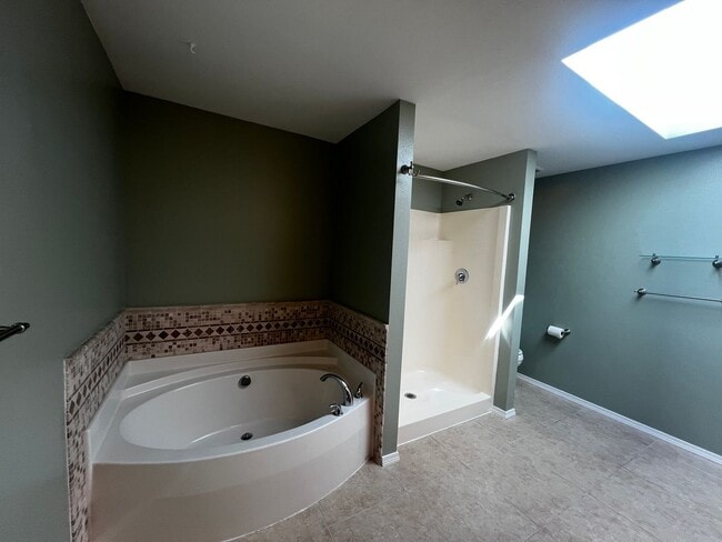 Building Photo - Beautiful 4BD in Birch Bay Village!